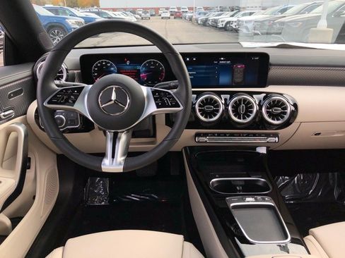 New 2025 Mercedes-Benz CLA 250 4MATIC image 18