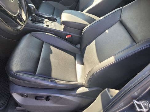 Used 2018 Volkswagen Atlas SE image 14