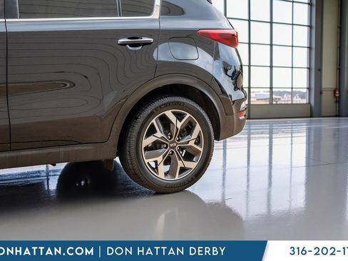 Used 2021 Kia Sportage EX FWD image 42