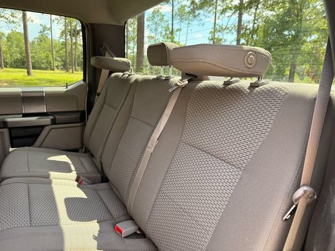 Used 2018 Ford F150 XLT w/ Equipment Group 301A Mid RWD image 25