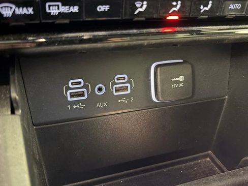Used 2024 Jeep Grand Cherokee Limited 4xe AWD/4WD image 27