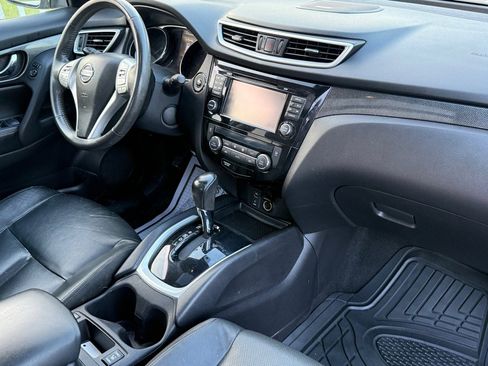Used 2015 Nissan Rogue SL w/ SL Premium Package image 14