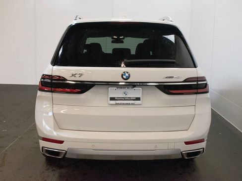 Certified 2026 BMW X7 xDrive40i w/ Premium Package image 5