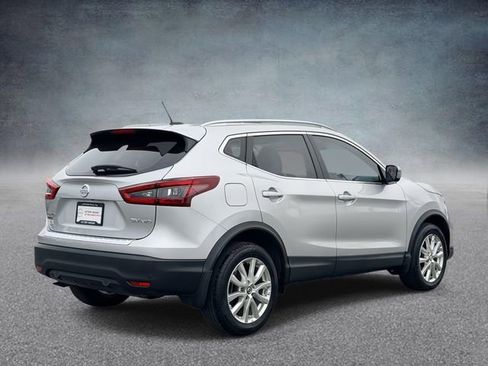 Used 2022 Nissan Rogue Sport SV image 4