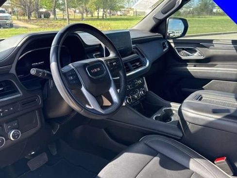 Used 2023 GMC Yukon SLT image 10