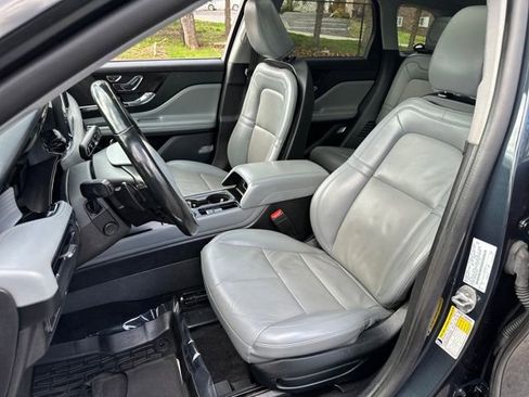 Used 2022 Lincoln Corsair Reserve w/ Equipment Group 201A image 31