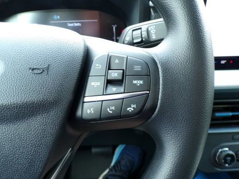 New 2025 Ford Maverick XLT FWD image 17