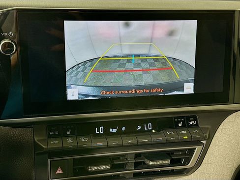 Certified 2025 Toyota Camry XLE FWD image 14