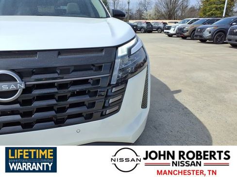 New 2026 Nissan Pathfinder SL image 14