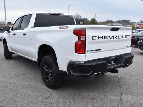 Used 2021 Chevrolet Silverado 1500 Custom Trail Boss w/ LPO, Dark Essentials Package image 7