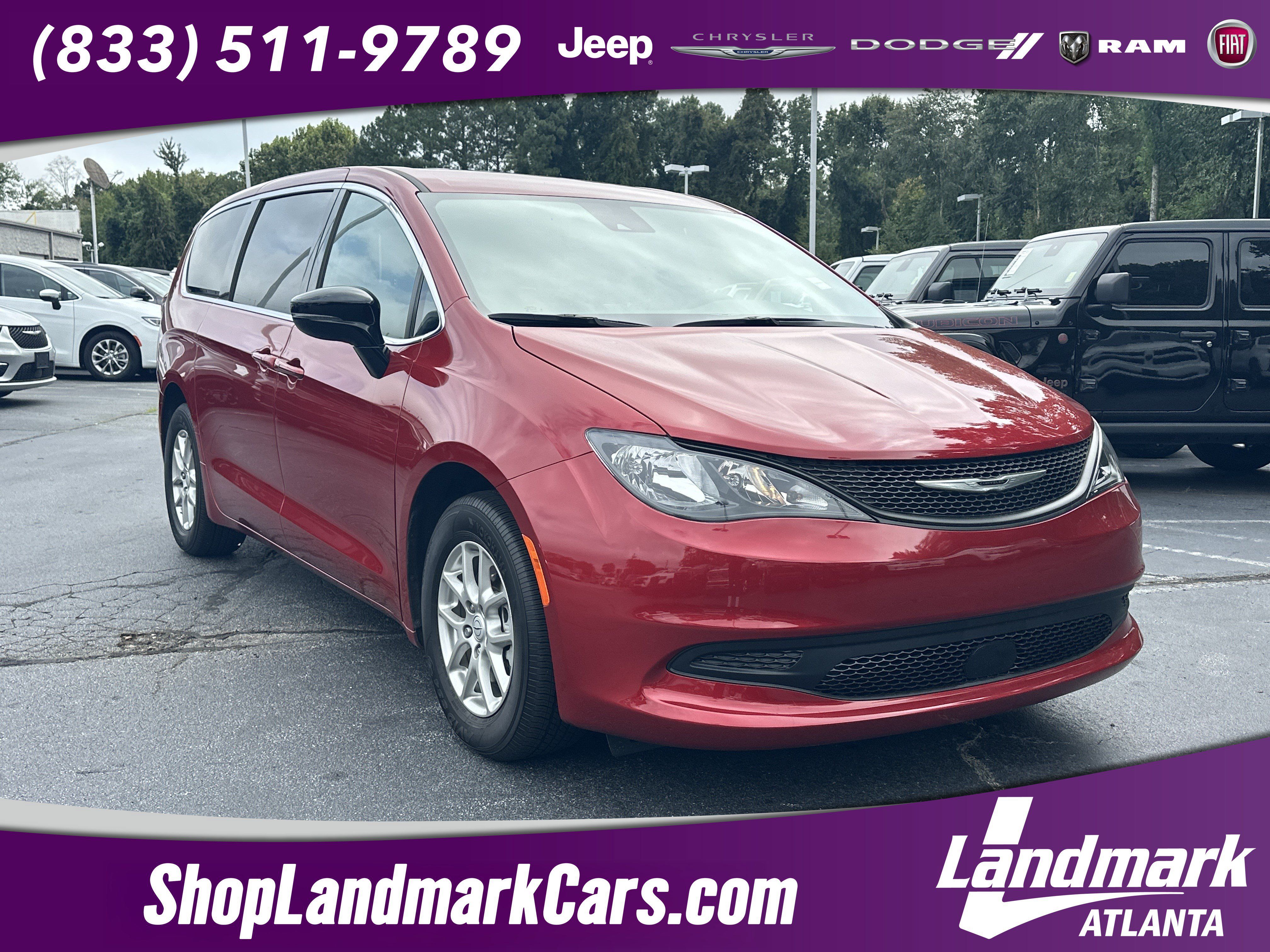 Used 2025 Chrysler Voyager LX FWD image 1