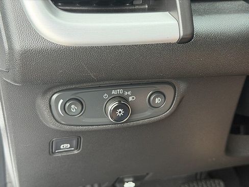 Used 2019 GMC Terrain SLT w/ Preferred Package FWD image 19