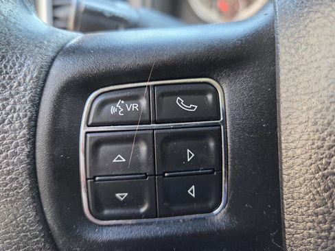 Used 2016 RAM 1500 Classic SLT AWD/4WD image 30