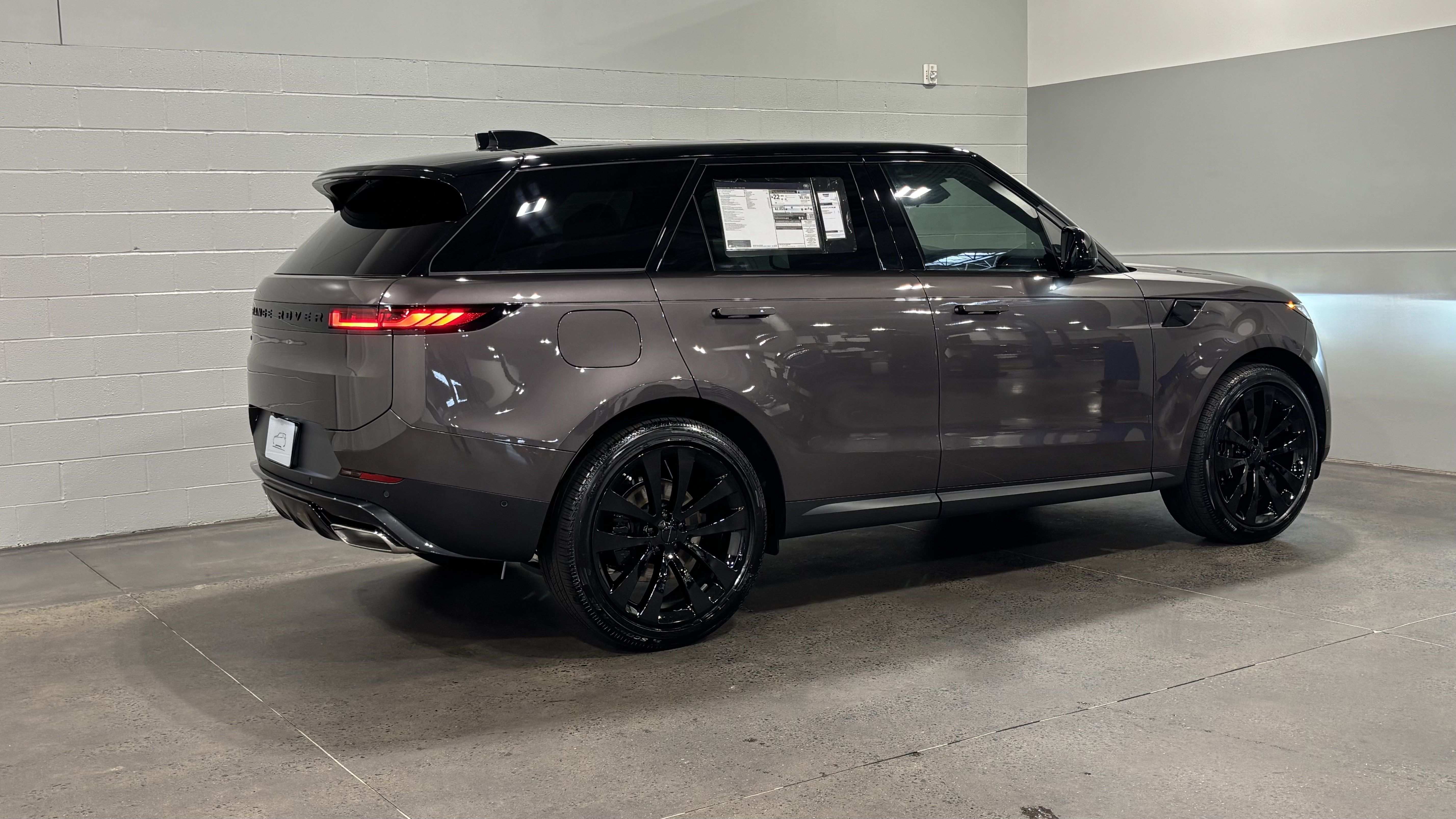 New 2026 Land Rover Range Rover Sport SE AWD/4WD image 2