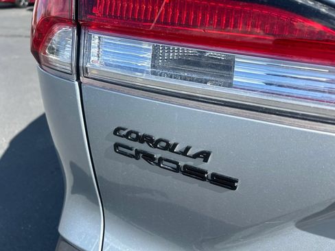 Used 2024 Toyota Corolla Cross AWD Hybrid image 9