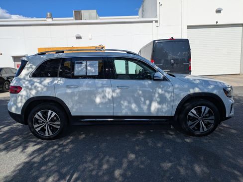 Used 2025 Mercedes-Benz GLB 250 image 5