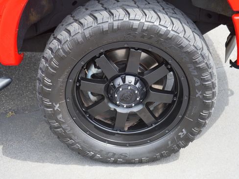 Used 2012 Ford F150 FX4 w/ FX Luxury Pkg AWD/4WD image 7