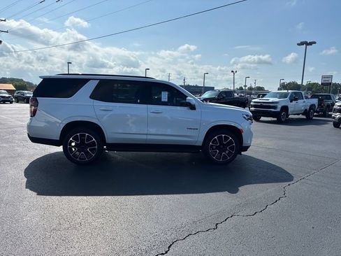 Used 2024 Chevrolet Tahoe RST w/ Luxury Package AWD/4WD image 5