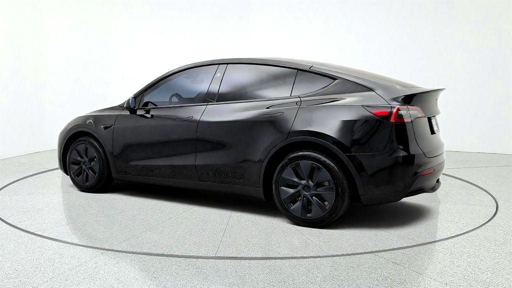 Used 2025 Tesla Model Y Long Range AWD/4WD image 7