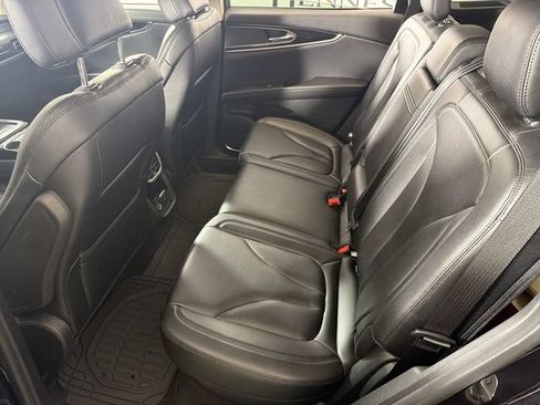 Certified 2023 Lincoln Nautilus AWD w/ Premium Package image 19