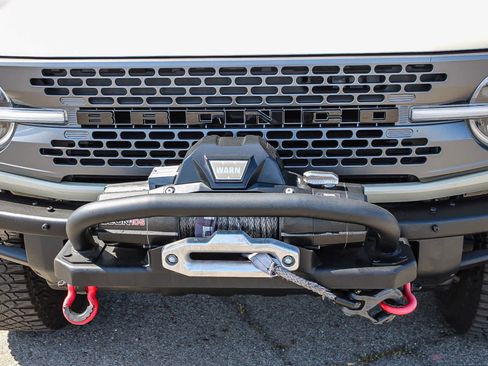 Used 2022 Ford Bronco Everglades image 11