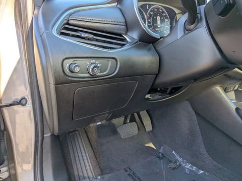 Used 2024 Chevrolet Malibu LT image 17