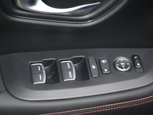 Used 2025 Honda HR-V Sport image 10