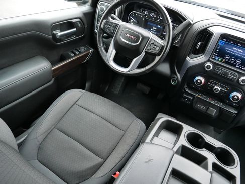 Used 2019 GMC Sierra 1500 Elevation w/ Elevation Value Package image 9