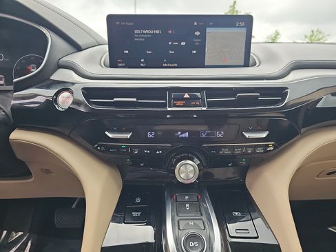 Certified 2024 Acura MDX w/ Technology Package FWD image 20