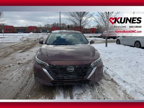 Used 2025 Nissan Sentra SV image 3