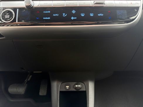 Certified 2024 Hyundai Ioniq 5 Limited AWD/4WD image 24