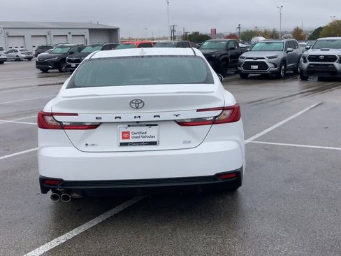 Used 2026 Toyota Camry SE w/ Convenience Package image 7