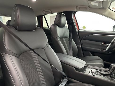 Certified 2025 MAZDA CX-50 AWD 2.5 S w/ Preferred Package image 23
