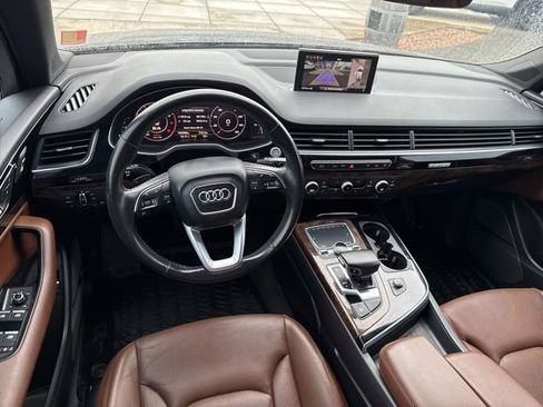 Used 2017 Audi Q7 3.0T Premium Plus w/ Premium Plus Package AWD/4WD image 25
