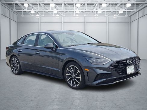 Used 2023 Hyundai Sonata Limited w/ Cargo Package FWD image 7