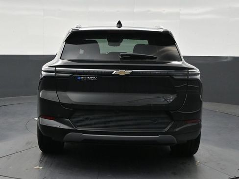 Used 2026 Chevrolet Equinox EV LT w/ Convenience Package II FWD image 4