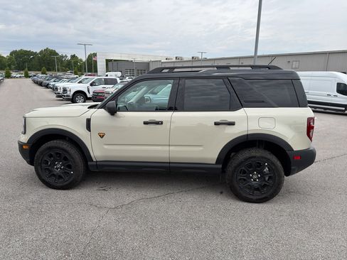 Certified 2025 Ford Bronco Sport Badlands w/ Badlands Tech Package AWD/4WD image 8