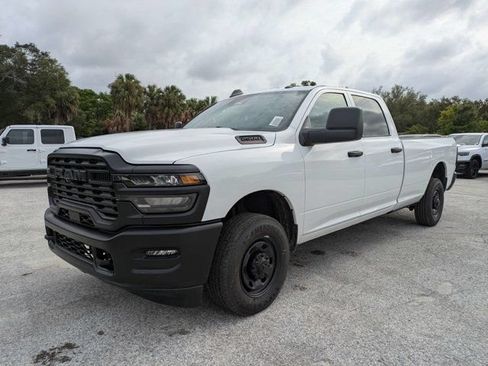 New 2026 RAM 2500 Tradesman AWD/4WD image 7