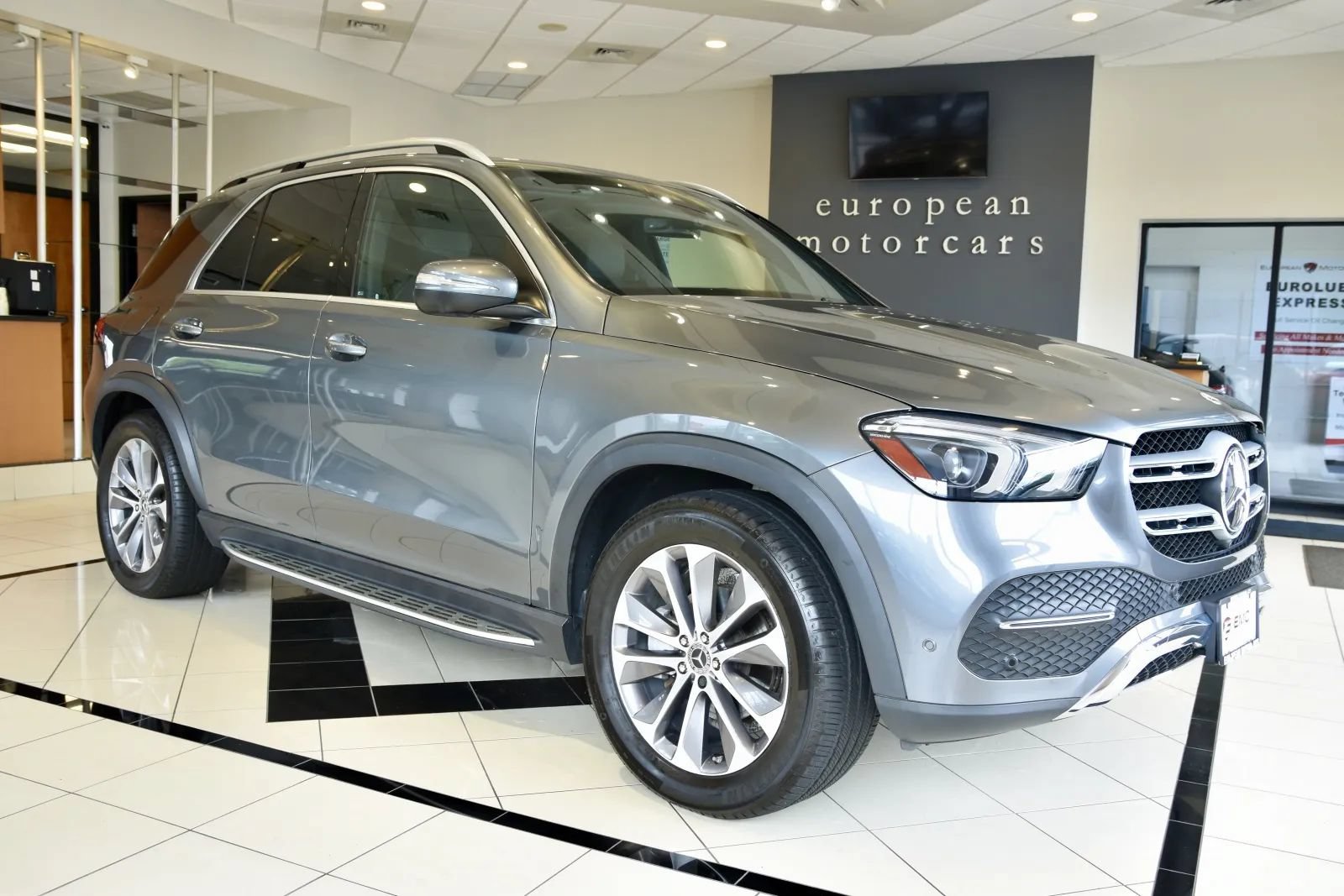 Used 2023 Mercedes-Benz GLE 350 4MATIC w/ Premium Package image 1