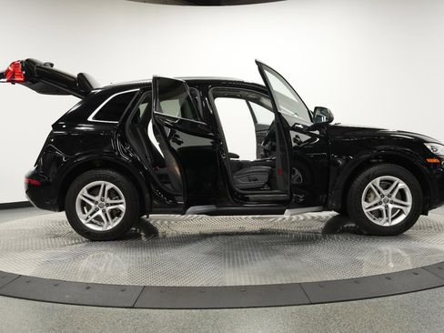 Used 2019 Audi Q5 2.0T Premium w/ Convenience Package image 11