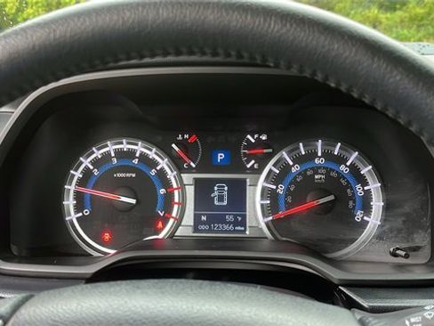 Certified 2019 Toyota 4Runner SR5 Premium image 14