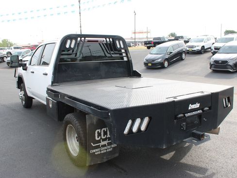 Used 2023 GMC Sierra 3500 Pro AWD/4WD image 6