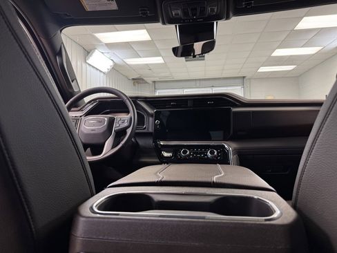 Used 2025 GMC Sierra 1500 Denali w/ Denali Reserve Package image 21