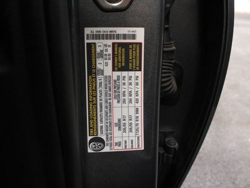 Used 2024 Volkswagen Jetta SE image 31