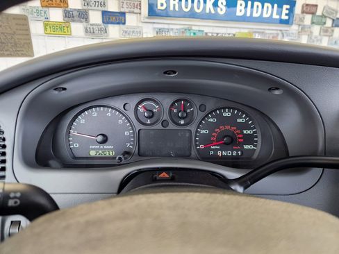 Used 2010 Ford Ranger XL image 11