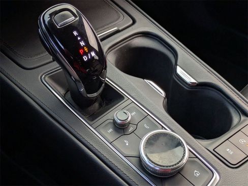 Used 2023 Cadillac XT4 Premium Luxury image 23