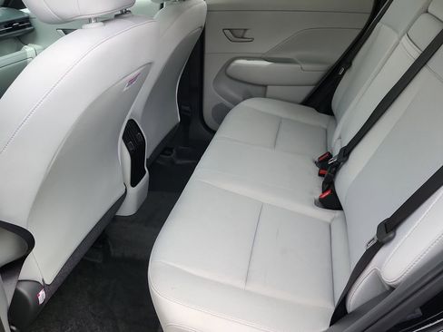 Used 2025 Hyundai Kona SEL image 10