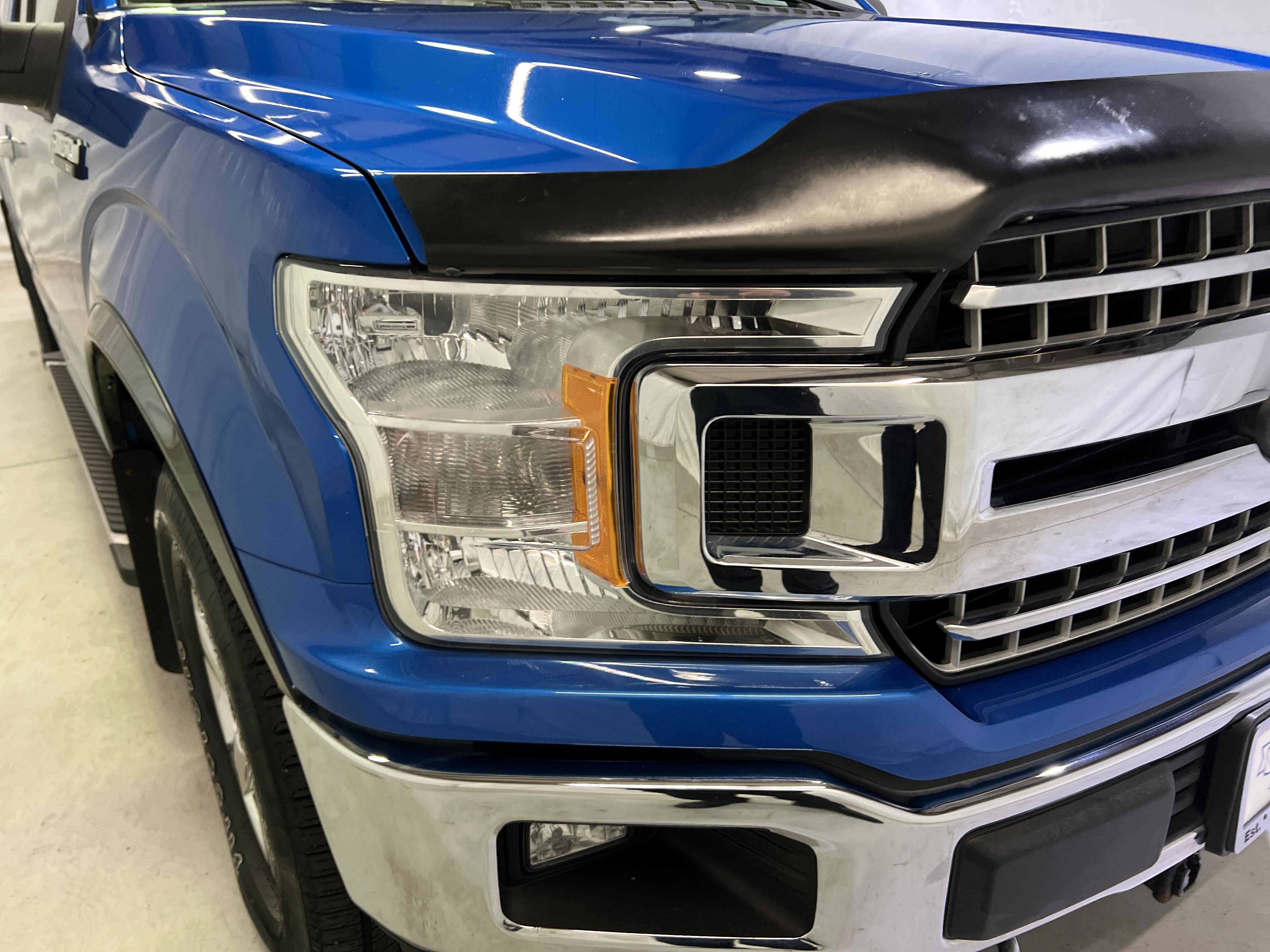 Used 2019 Ford F150 XLT w/ Equipment Group 302A Luxury AWD/4WD image 5