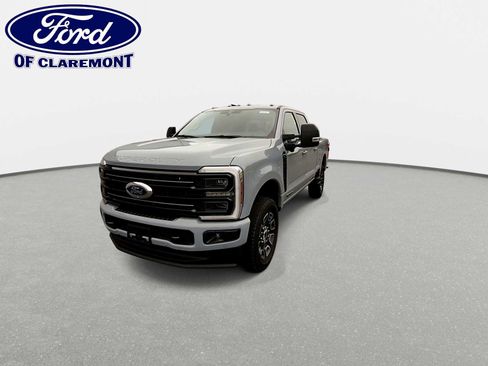 New 2026 Ford F250 Platinum AWD/4WD image 3