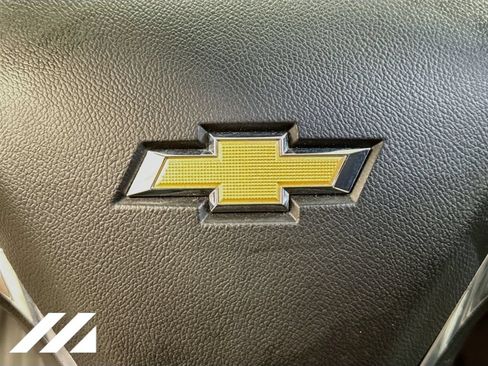 Used 2017 Chevrolet Malibu LT FWD image 32